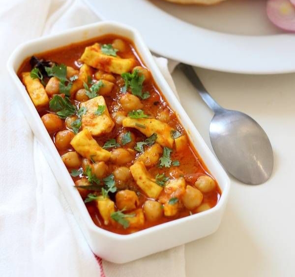 Chickpea Paneer Curry